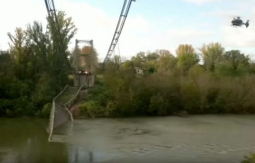 Ovako izgleda horor most posle rušenja u Francuskoj: Pod točkovima kamiona popustio, dvoje stradalo