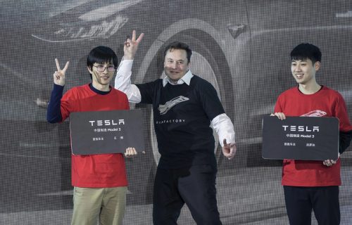 Ilon MaskTesla Model Y