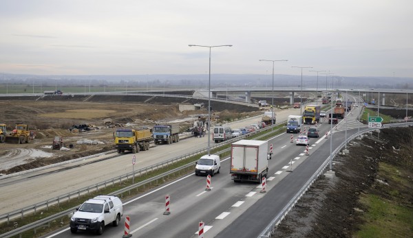 Auto-put "Milos Veliki" od Surcina do Obrenovca