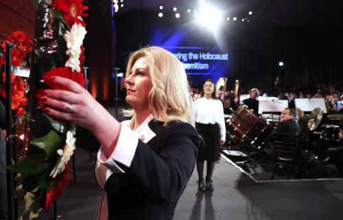 Kolinda se  predomislila: "Ne mogu da ne radim ništa"