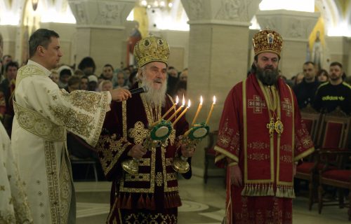 Patrijarh Irinej služio svetosavsku liturgiju (FOTO+VIDEO)