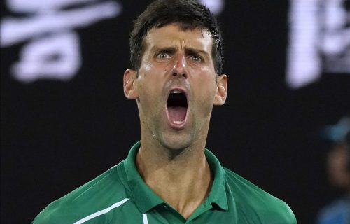 Svet bruji: Novak Đoković od kamena! Pogledajte kako izgleda, a kralj tenisa je munjevito odregovao! (FOTO)