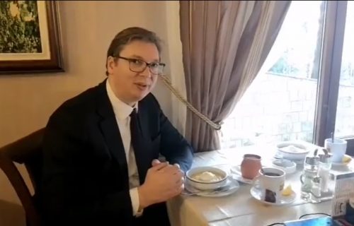 Zbog lošeg vremena delegacija ostala u Mrkonjić Gradu, Vučić objavio šta su ručali (VIDEO)