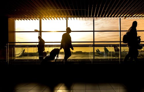 Od sutra će se ova stavka plaćati na Hitrou: Važna izmena na londonskom aerodromu mnoge je ZAČUDILA