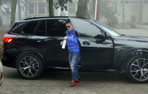 Otac Marije Šerifović priznao: Ćerka mi plaća stan i šalje novac! (FOTO)