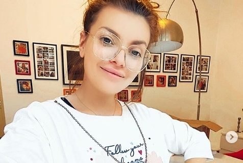Ela Dvornik pozirala u donjem vešu u devetom mesecu trudnoće! (FOTO)