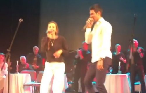 Rapevana porodica Đoković! Novak i Jelena zapevali na sceni! (FOTO+VIDEO)