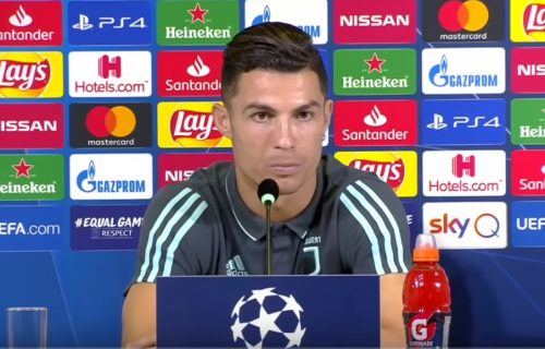 Ronaldo pobesneo! Novinar prišao da postavi pitanje, a Kristijano mu OTEO I BACIO MIKROFON?! (VIDEO)