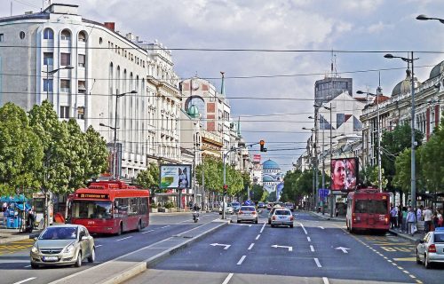 Bilbord mame Dijane nasmejao Beograd: Na nesvakidašnji način saopštila da je POGREŠILA (FOTO)