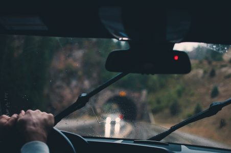 AMSS upozorava: U pojedinim delovima Srbije očekuje se nevreme, zato vozači treba da urade jednu stvar