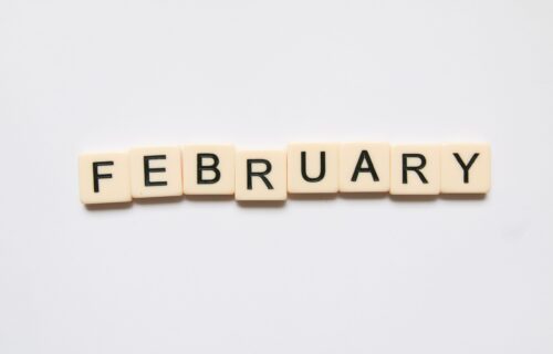 februar