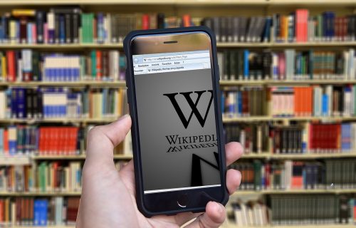 Novi projekat sa MIT-a: AI sistem za ispravku Wikipedia članaka