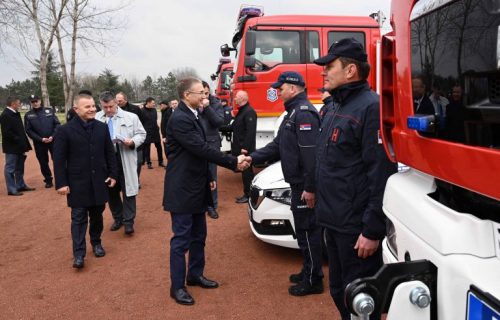 Stiglo pojačanje! Stefanović predao 111 vozila: "Bićemo još efikasniji na terenu"