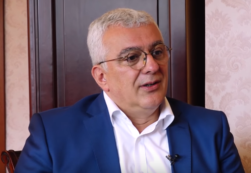 Andrija Mandić operisan na VMA i dobro se oseća - Objektiv