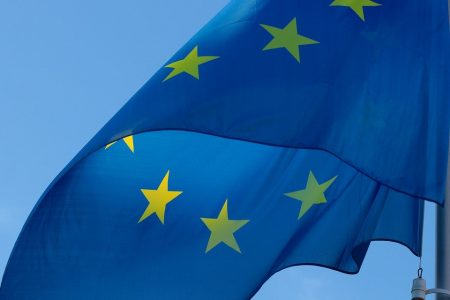 Evropska unija odobrila prvi zakon na svetu o veštačkoj inteligenciji – neki sistemi će biti zabranjeni