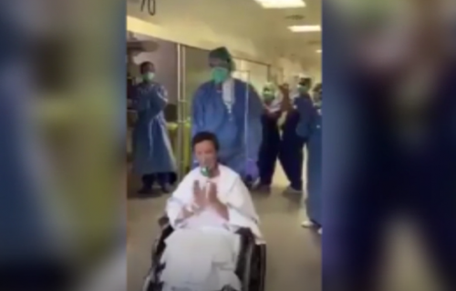 DIRLJIV SNIMAK IZ ITALIJE: Lekari APLAUZOM pozdravili pacijentkinju koja je pobedila koronavirus! (VIDEO)