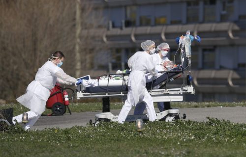 LOŠE VESTI IZ ĆUPRIJE: Zaraženo 55 osoba, veliki broj lekara!
