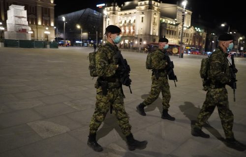 SRBIJA SE U 17 ČASOVA ZATVARA: Produžen POLICIJSKI ČAS, penzioneri obavili kupovinu