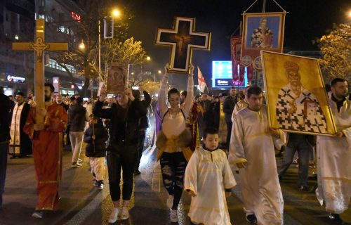 Podgorički režim ZABRANJUJE LITIJE: Iskoristili koronu kao izgovor