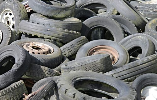 Našao način kako da iskoristi stare automobilske gume i od toga razvio ozbiljan biznis