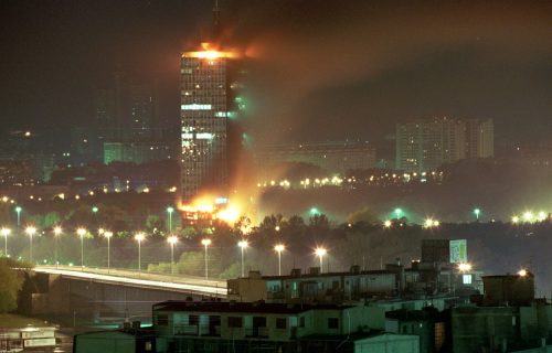 "PAŽNJA, PAŽNJA, VAZDUŠNA OPASNOST": Pre 21 godinu počeli su NAJTEŽIH 78 dana za Srbiju (FOTO+VIDEO)