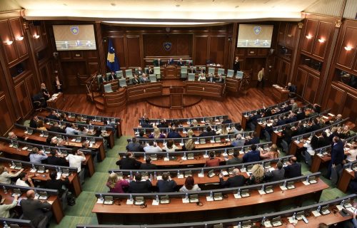 SRAMAN čin! Ovo je SADRŽAJ rezolucije o "genocidu" u Srebrenici koji će Skupština tzv. Kosova usvojiti