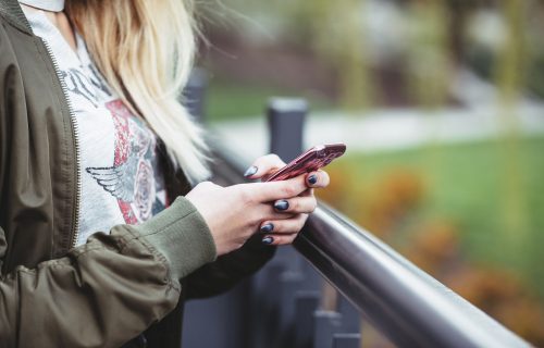 Izdat i vodič: Zbog virusa praćenje sahrana UŽIVO preko interneta!