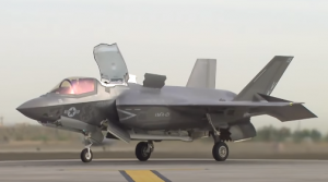 Pogođen lovac F-35? Američki avion prinudno sleteo