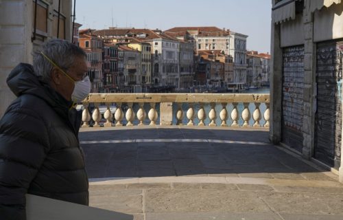 NE SMIRUJE SE U UKRAJINI: Za 24 sata 325 obolelih!