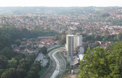 U Valjevu BUKTI korona: I dalje se povećava broj zaraženih, situacija PRETEĆA, ima dece u izolaciji