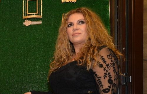 INDIRA RADIĆ pokazala svoje umeće u FARBANJU JAJA! (FOTO+VIDEO)