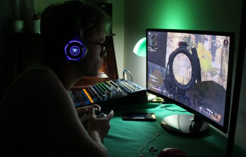 Vreme socijalne distance: E-sport takmičenja uzimaju maha