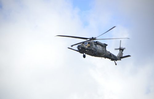 Vojni helikopter NATO pao u more između Grčke i Italije: Traga se za posadom!