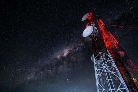 “Terminator” je uništo 49 Maskovih satelita i rasprišio ih iznad Kariba: Šta naučnici kažu o ovoj pojavi?