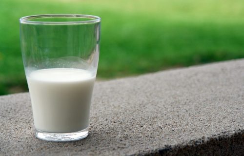 Šta može da se desi ako pijete jogurt kom je istekao rok?