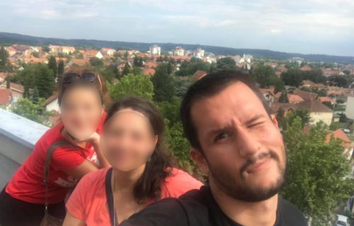 Zaljubljeni kik-bokser: Otkrivamo ko je Obrenovčanin koji se zaleteo kolima na migrante (FOTO)