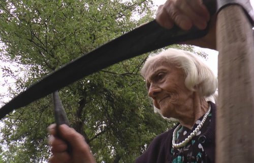 Proročanstvo njenog muža postaje stvarnost: Upoznajte SUPER BAKU Ljubicu (95) koja sve radi sama (FOTO)