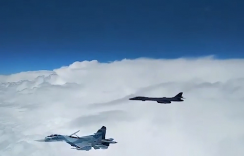 Ruski lovci opazili američke bombardere blizu njihovih granica, odmah su reagovali (VIDEO)