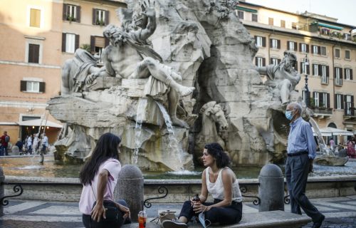 Ključna nedelja za dalje korake! U Italiji se danas otvaraju teretane, zabavni parkovi i bazeni