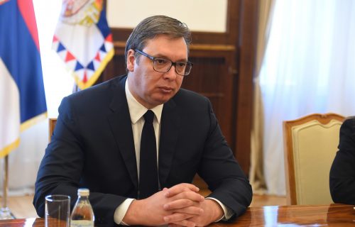 Važan sastanak: Predsednik Vučić sutra sa ambasadorkom NR Kine Čen Bo