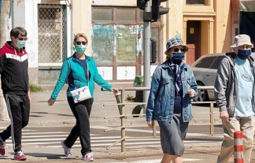 SZO izdala nove preporuke: Ljudi treba da nose maske od ovog materijala