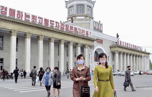 Uklonjeni portreti Kimovih predaka: Satelitski snimci ukazuju da se renovira glavni trg u Pjongjangu