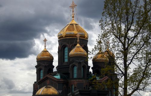 Ruski mediji bruje o seks skandalu u crkvi: Kažnjena dva episkopa, isplivale i fotografije (FOTO+VIDEO)