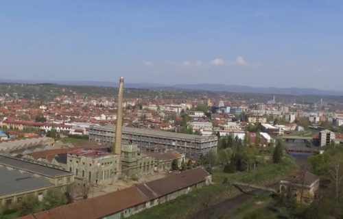 "KAO UDAR GROMA!" Građani uznemireni nakon zemljotresa: Beba je počela da plače, izašli smo napolje