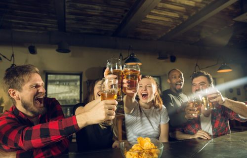 Ljubitelji piva će se oduševiti! Najnovije istraživanje pokazalo da hmelj pomaže u boljoj koncentraciji