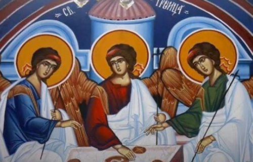 Danas su Duhovi, dan kada je Hrist ispunio obećanje dato apostolima na Vaskrs: Ispletite venčiće i oprostite svima koji su vas povredili