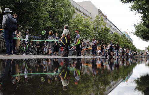 Bruka u sred Berlina: Skandira se PUTIN, ali to ne uzvikuju RUSI, već NEMCI (VIDEO)