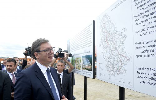 "Od Beograda do Valjeva za 35 minuta": Vučić obišao radove na petlji Lajkovac-Iverak (FOTO+VIDEO)