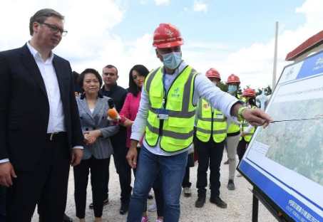 "Od Beograda do Zlatibora za dva sata i to lagane vožnje": Vučić obišao radove na tunelu "Laz" (FOTO)