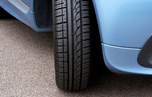 Dva tela ponađena u automobilu za kojim se tragalo